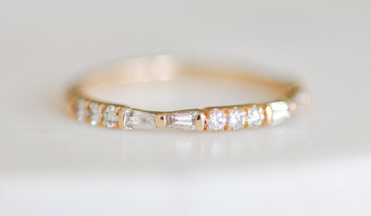 Tapered Baguette & Round Diamond Band
