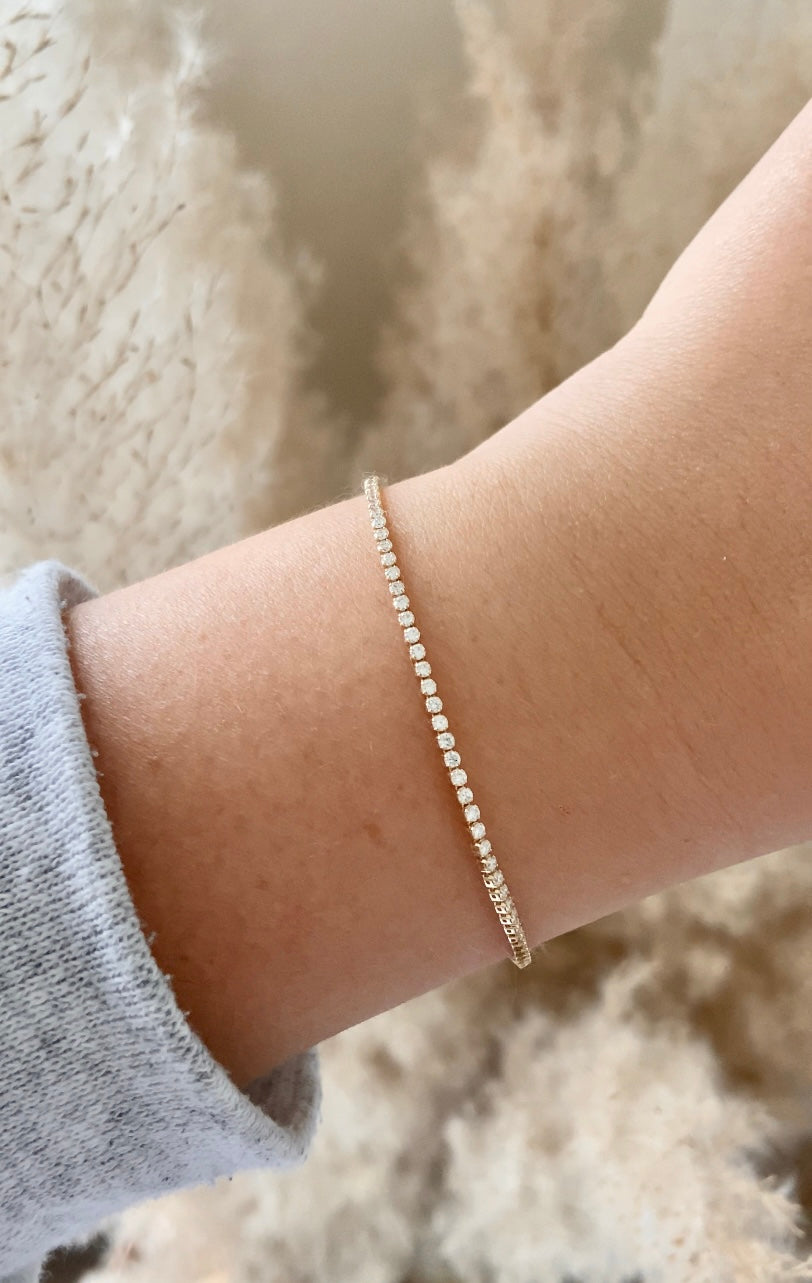 Tennis bracelet