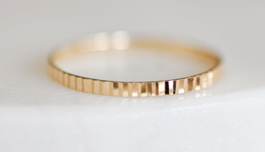 Fluted Band