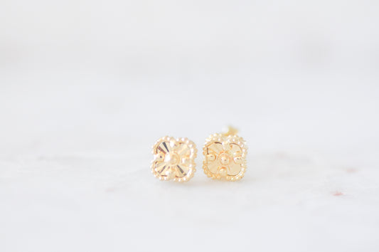 Mini Fluted Clover Studs