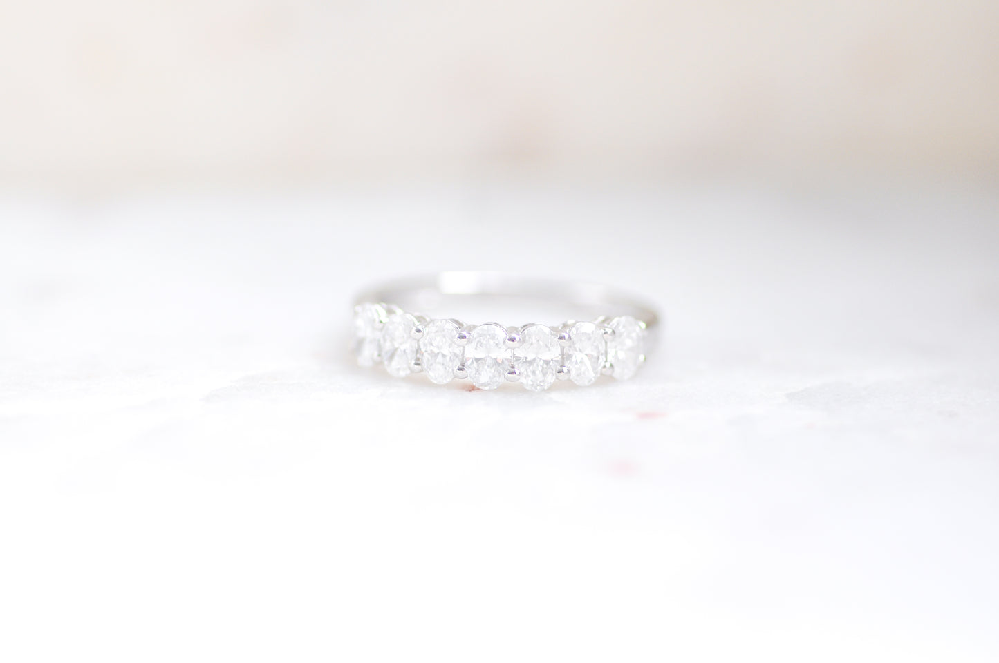 Oval Anniversary Band